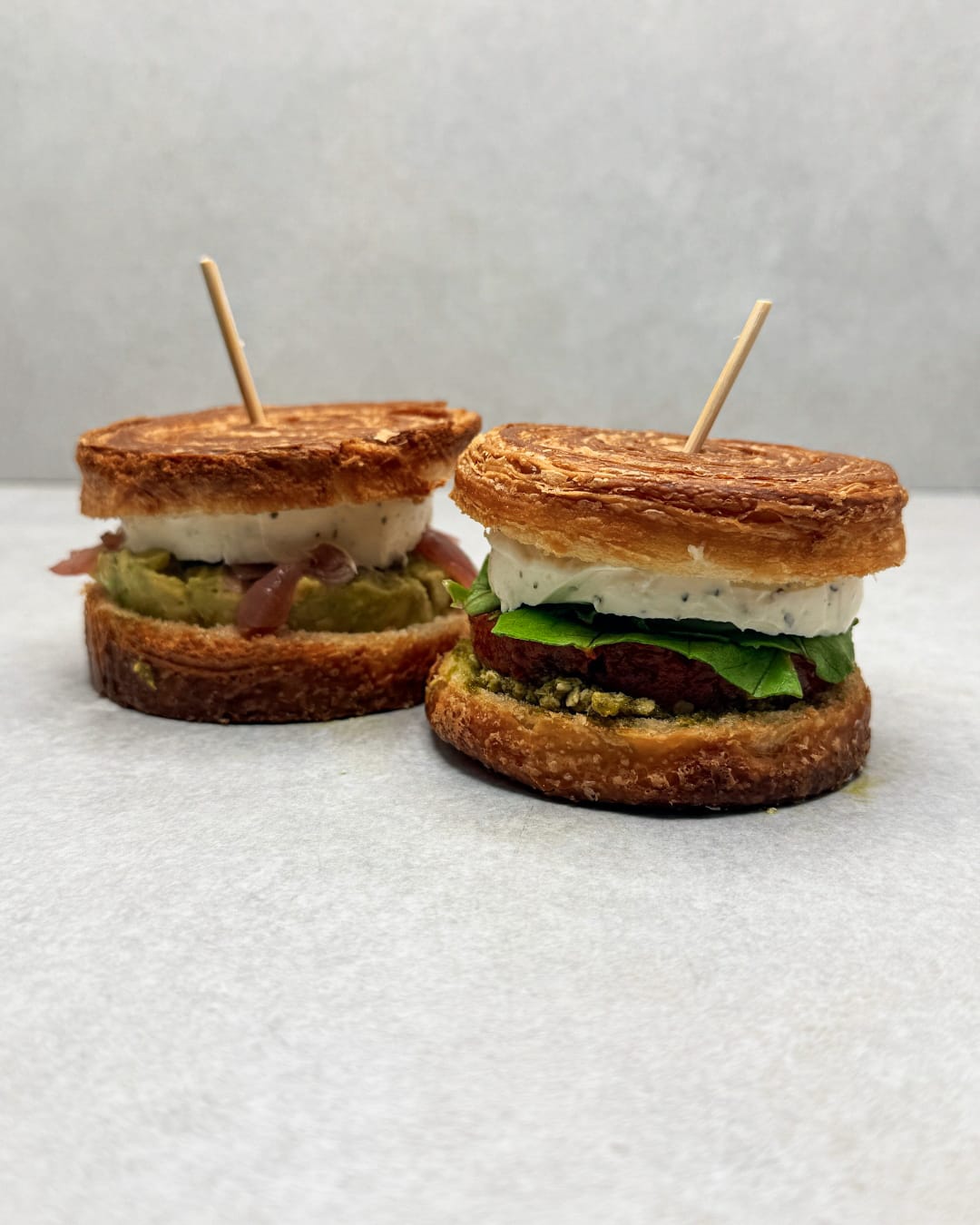 Duo de sandwich feuilletés - Spéciaux de la saison - Fiston Brussels