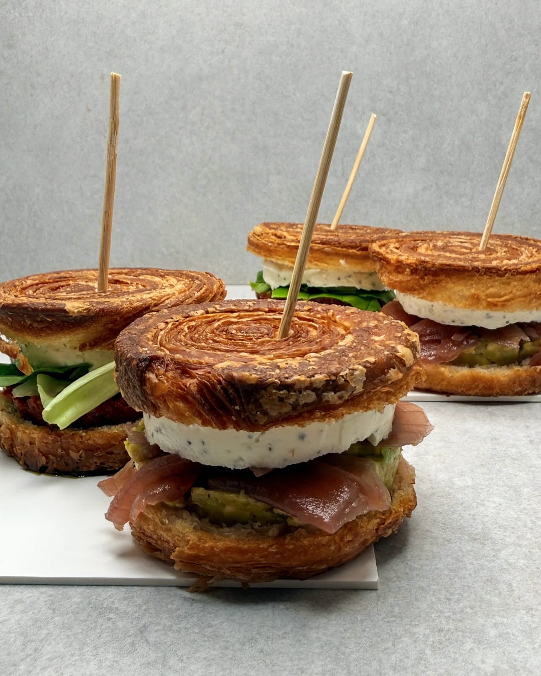 Duo de sandwich feuilletés - Spéciaux de la saison - Fiston Brussels