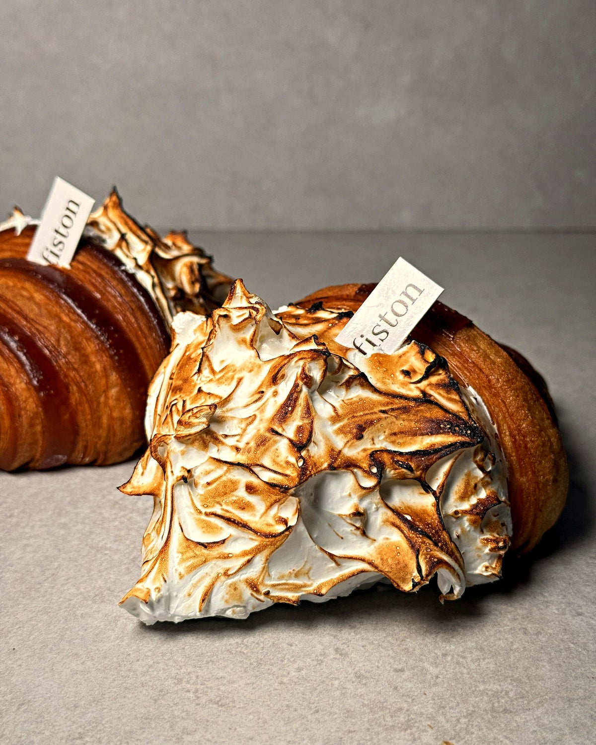 Croissant Citron Meringué - Spéciaux de la saison - Fiston Brussels