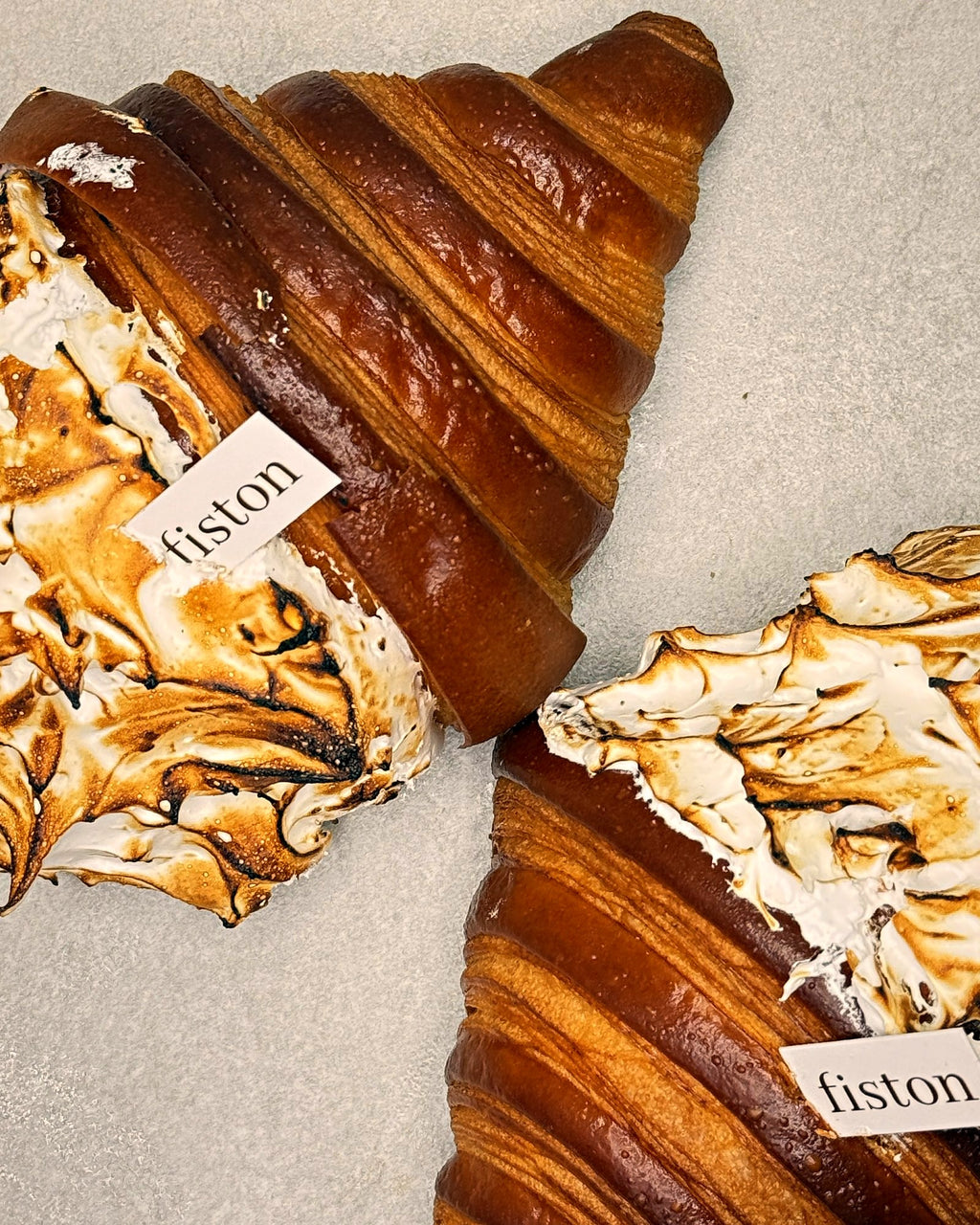 Croissant Citron Meringué - Spéciaux de la saison - Fiston Brussels